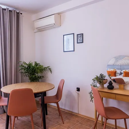The Cozy Hub, Varna