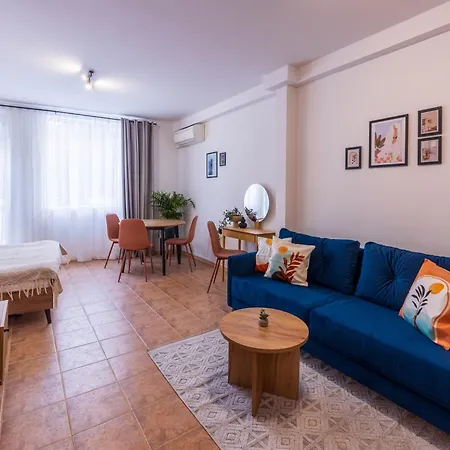 The Cozy Hub, Apartment *