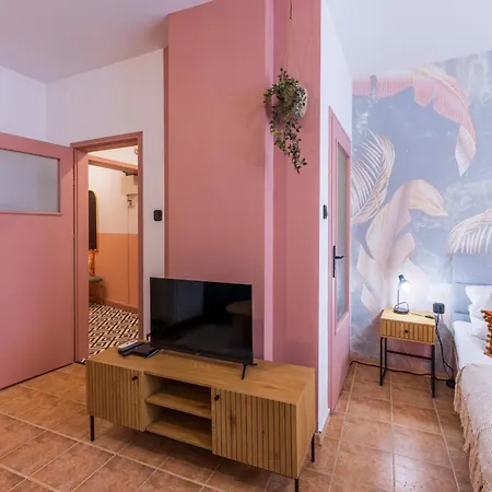 The Cozy Hub, Apartment